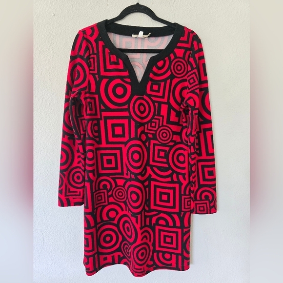 Aryeh Dress Womens Sz L Geo Print Red Black Stretch Knit Dark Romantic Exellent - Picture 3 of 11